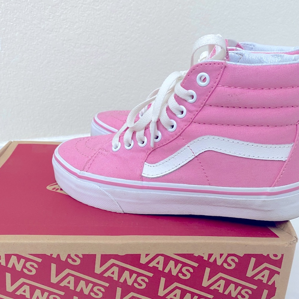 🚫SOLD🚫 Pink High Top Vans